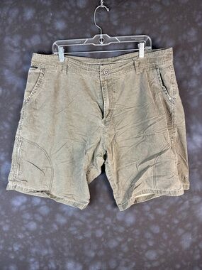 Kuhl Vintage Patinasye Men's 40” Casual Olive Green Cargo Shorts